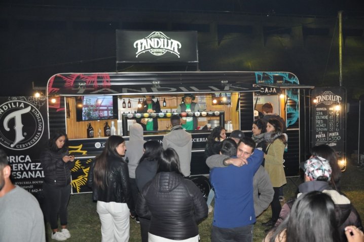 Cientos de tandilenses disfrutan de la Fiesta de San Patricio